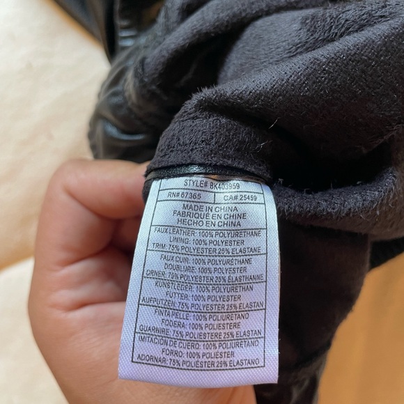 NWT Steve Madden - BB Dakota Faux Leather Jogger, Size Small - Picture 8 of 8